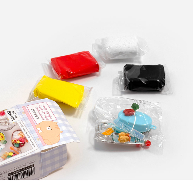 【韓國直運】 午餐盒造型 DIY 鑰匙扣套裝｜得意迷你手作樂趣滿分！