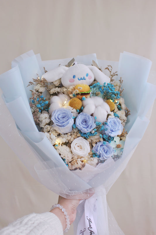 保鮮乾花系列－玉桂狗淺藍玫瑰手抱50cm高大花束